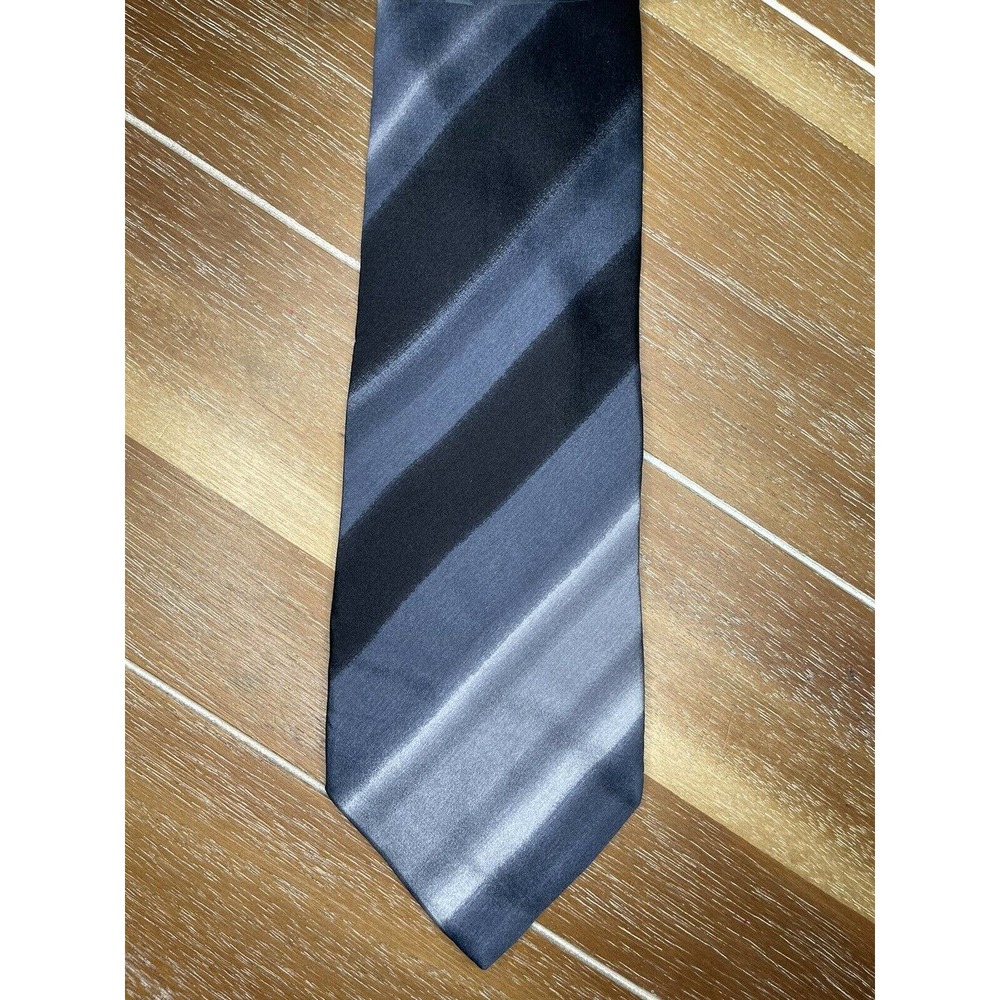 Zylos George Machado Black blue stripe